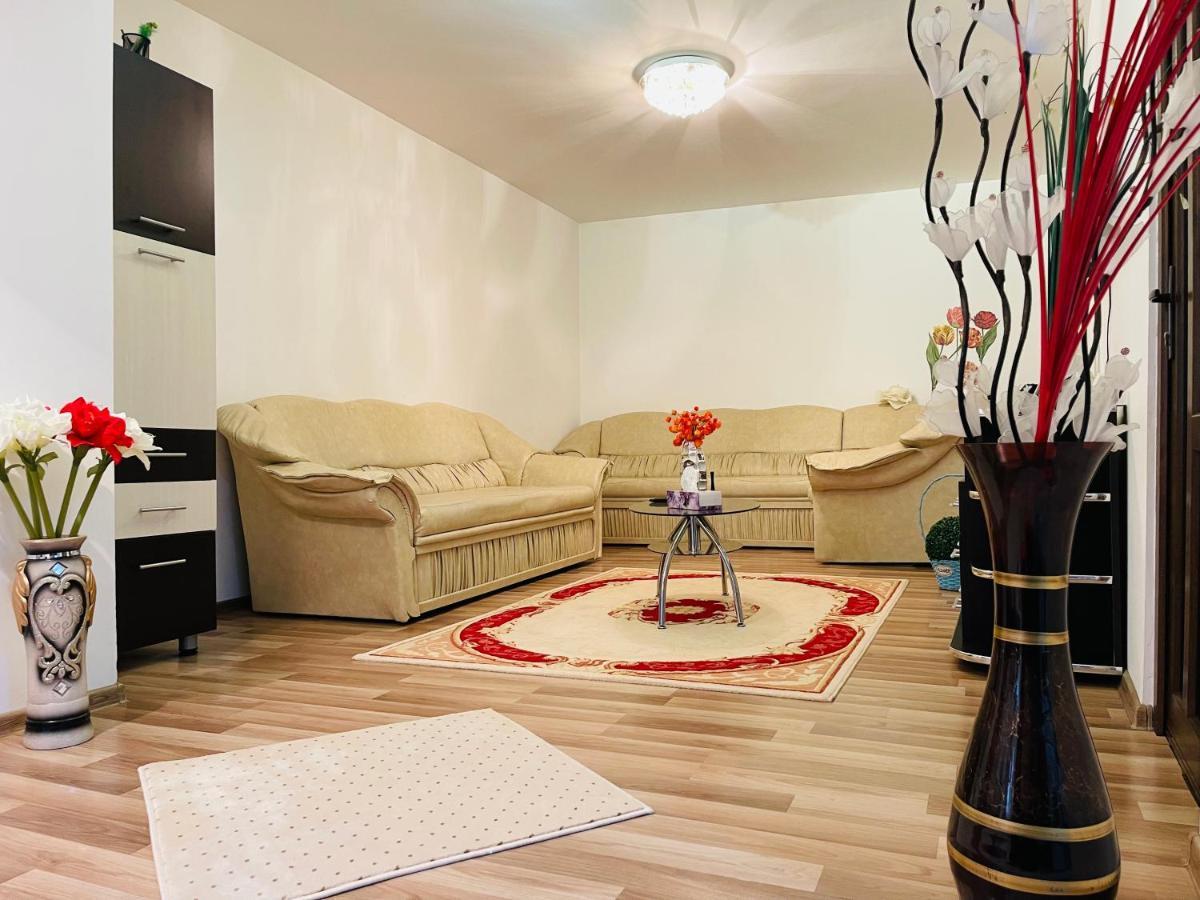 Casa Iris Apartment Iasi Ngoại thất bức ảnh