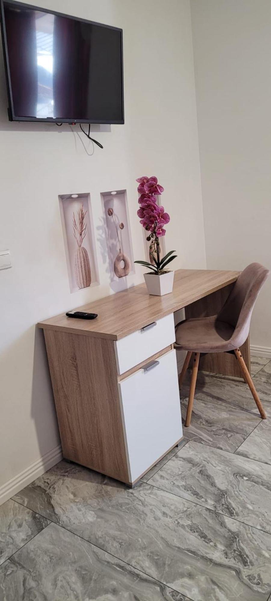 Casa Iris Apartment Iasi Ngoại thất bức ảnh